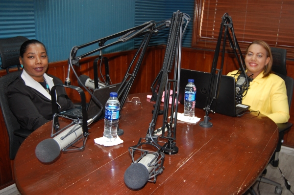 Entrevista a la Licda. Johany  Acevedo Cabrera programa de radio  “Hacia Una Cultura de Defensa”