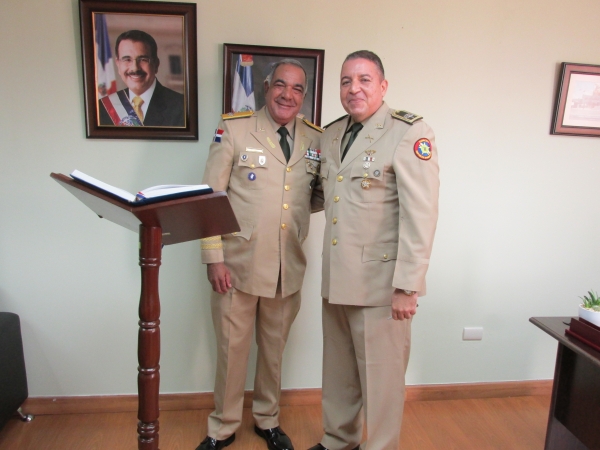 Comandante General del Ejército visita EGAEE