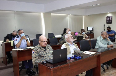 Fuerzas Armadas continúan discusiones de alto nivel para redacción Libro Blanco Defensa.